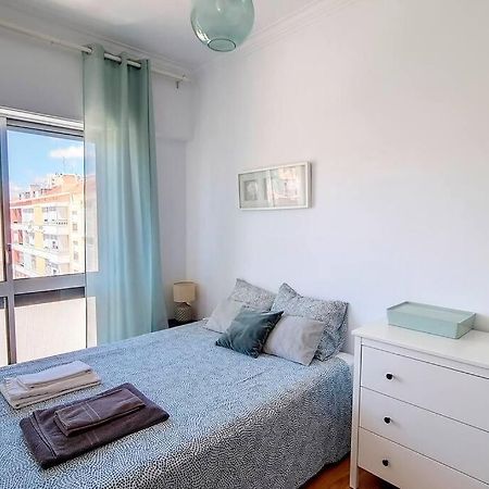 Cozy One Bedroom Apartment ลิสบอน ภายนอก รูปภาพ