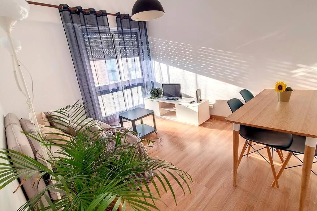 Cozy One Bedroom Apartment ลิสบอน ภายนอก รูปภาพ